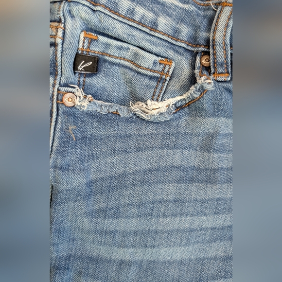 Classic Blue Women's Jeans - Picture 4 of 10